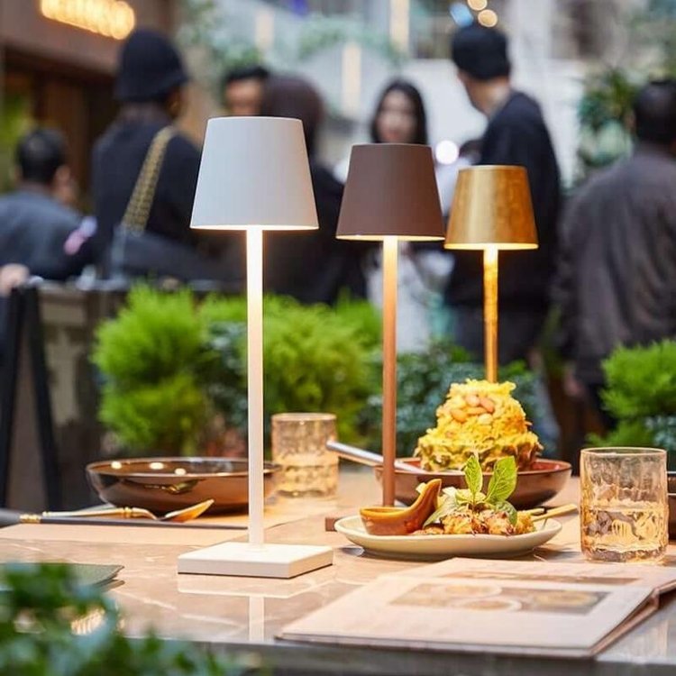 Bordlampe uten ledning for elegant belysning