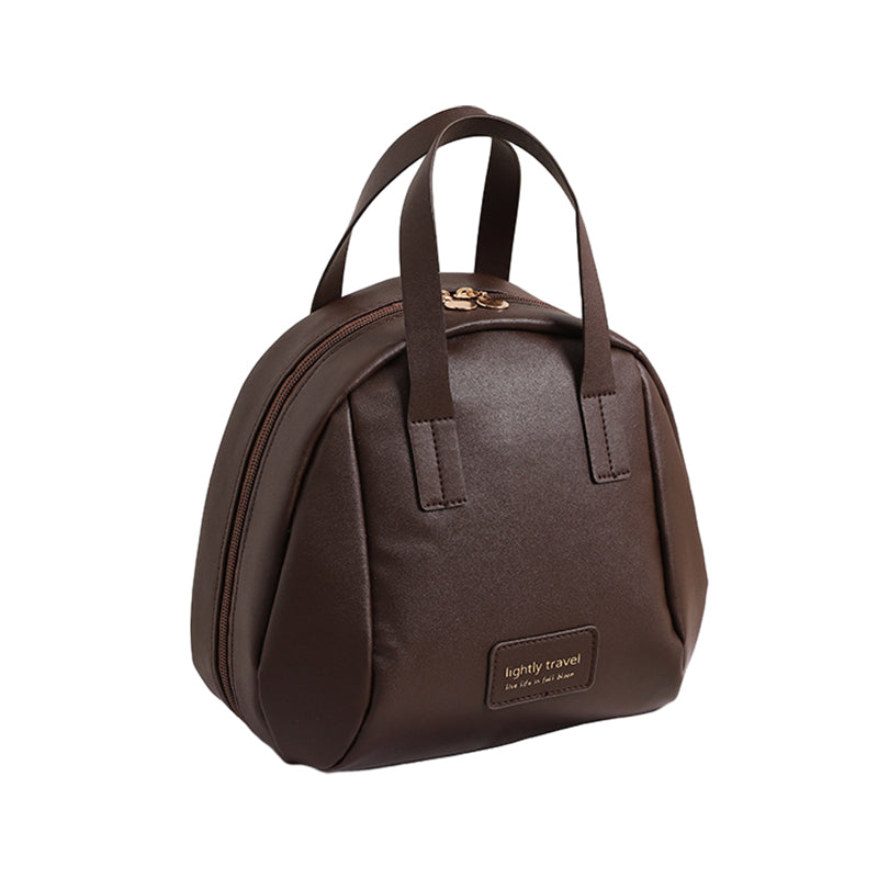 Meikkisi on aina hyvin järjestetty ja suojattu