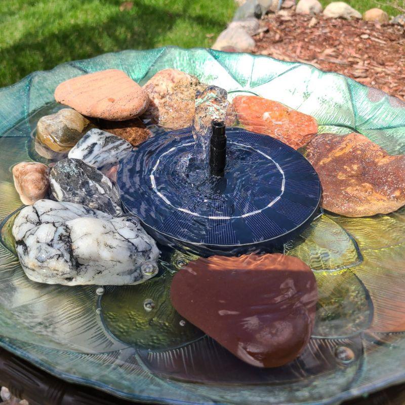 Dekorative Solarbrunnen für Garten und Balkon