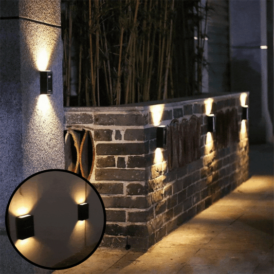 Iluminați-vă exteriorul fără efort cu această lampă solară LED de perete